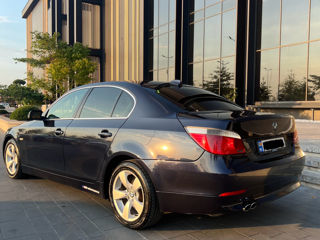 BMW 5 Series foto 4