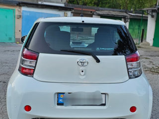 Toyota iQ foto 8