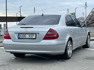 Mercedes E-Class foto 5