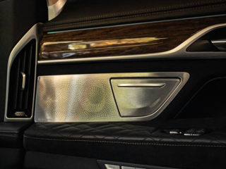 BMW 7 Series foto 10