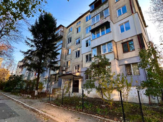 Apartament cu 3 camere, 60 m², Botanica, Chișinău