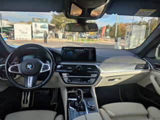 BMW 5 Series foto 5