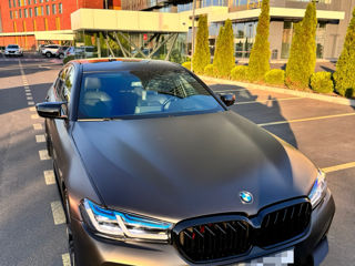 BMW 5 Series foto 6