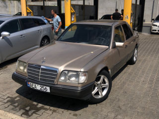 Mercedes E-Class foto 6