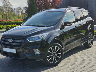 Ford Kuga foto 0