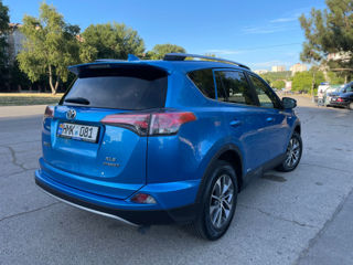 Toyota Rav 4 foto 1