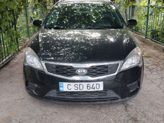 KIA Ceed Sw foto 2