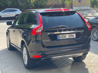 Volvo XC60 foto 8