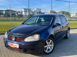 Volkswagen Golf foto 1