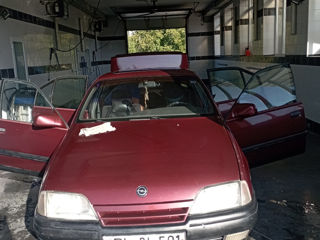 Opel Omega foto 5