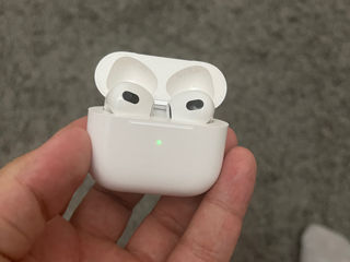 Apple AirPods 3 foto 2