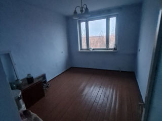 Apartament cu 3 camere, 75 m², Periferie, Edineț