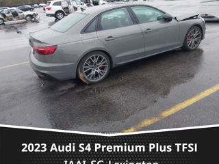 Audi S4 foto 6