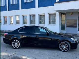 BMW 5 Series foto 3