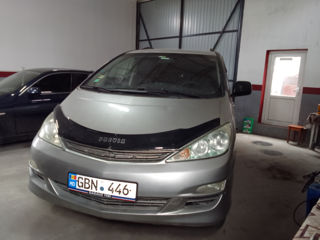 Toyota Previa фото 2