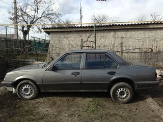 Opel Ascona foto 2