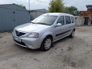 Dacia Logan foto 1