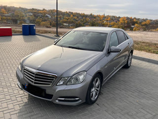 Mercedes E-Class foto 2