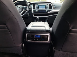 Toyota Highlander foto 17