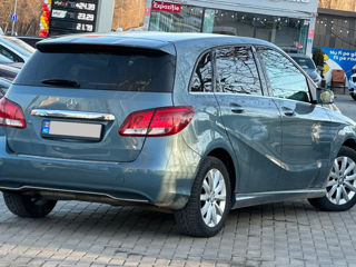 Mercedes B-Class foto 4