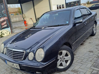 Mercedes E-Class