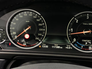 BMW 5 Series foto 11