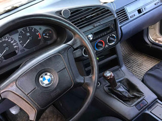 BMW 3 Series foto 2