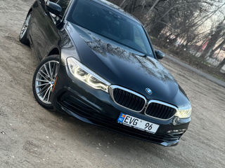 BMW 5 Series foto 3