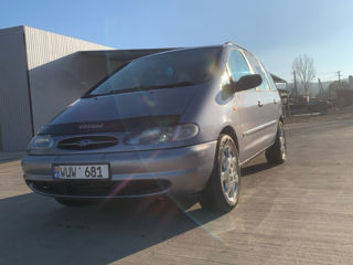 Ford Galaxy foto 4