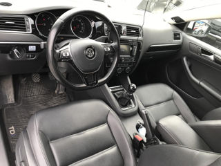 Volkswagen Jetta foto 11