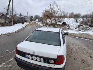 Opel Astra foto 3