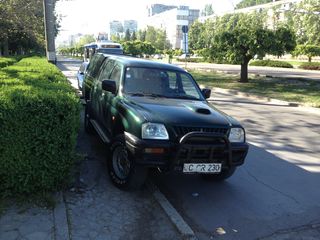 Mitsubishi L Series foto 1