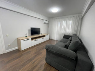 Apartament cu 2 camere, 57 m², Centru, Chișinău foto 3