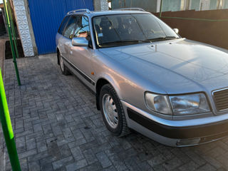 Audi 100 foto 2