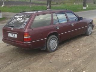 Mercedes Series (W124) foto 5