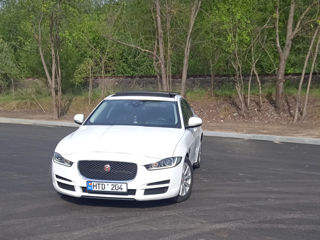 Jaguar XE foto 10