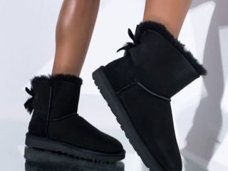 UGG bailey mini