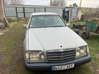 Mercedes E-Class foto 2