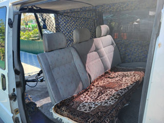 Volkswagen T4 foto 4