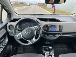 Toyota Yaris foto 7