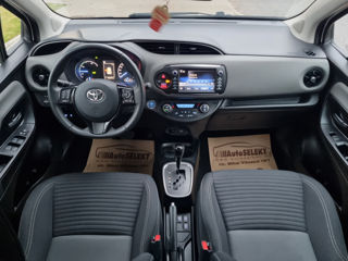 Toyota Yaris foto 11