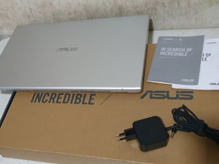 Asus Vivobook 17'3