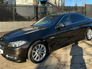 BMW 5 Series foto 4