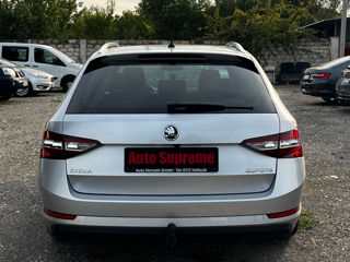 Skoda Superb foto 5