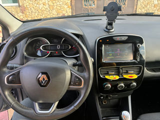 Renault Clio foto 6