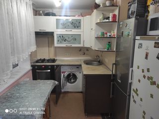 Vind apartament cu 3 camere în orașul Glodeni . Urgent. Detalii in privat foto 4