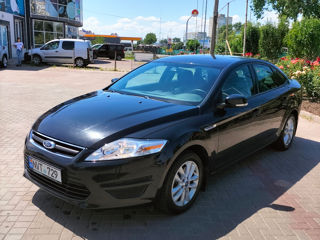 Ford Mondeo foto 2