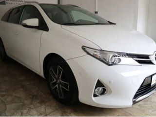 Toyota Auris foto 2