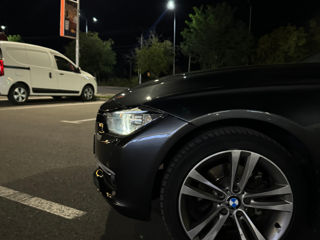 BMW 3 Series foto 6