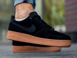 nike air force 1 low suede black gum